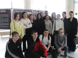 Выставка антифашистского плаката времен ВОВ